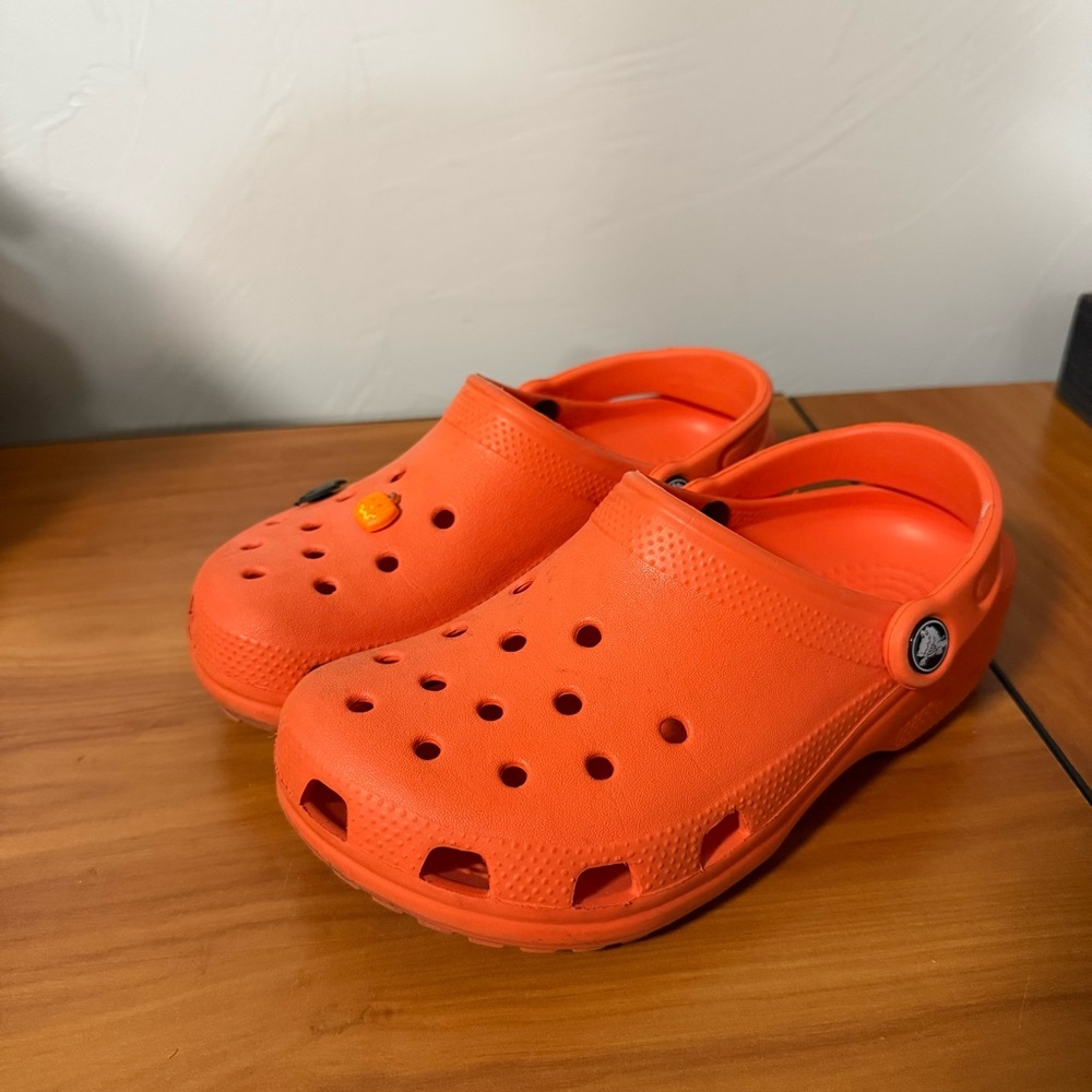 Women’s Crocs Classic Slip On Clog Shoe Orange Halloween Jibitz Casual Comfort 6